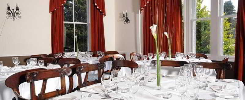 Huntly Arms Hotel Aboyne Extérieur photo