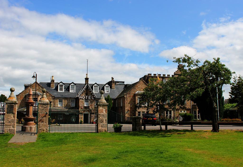 Huntly Arms Hotel Aboyne Extérieur photo