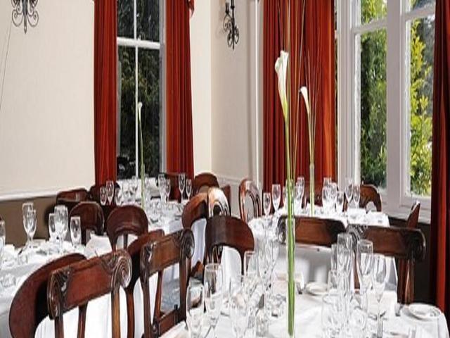 Huntly Arms Hotel Aboyne Extérieur photo