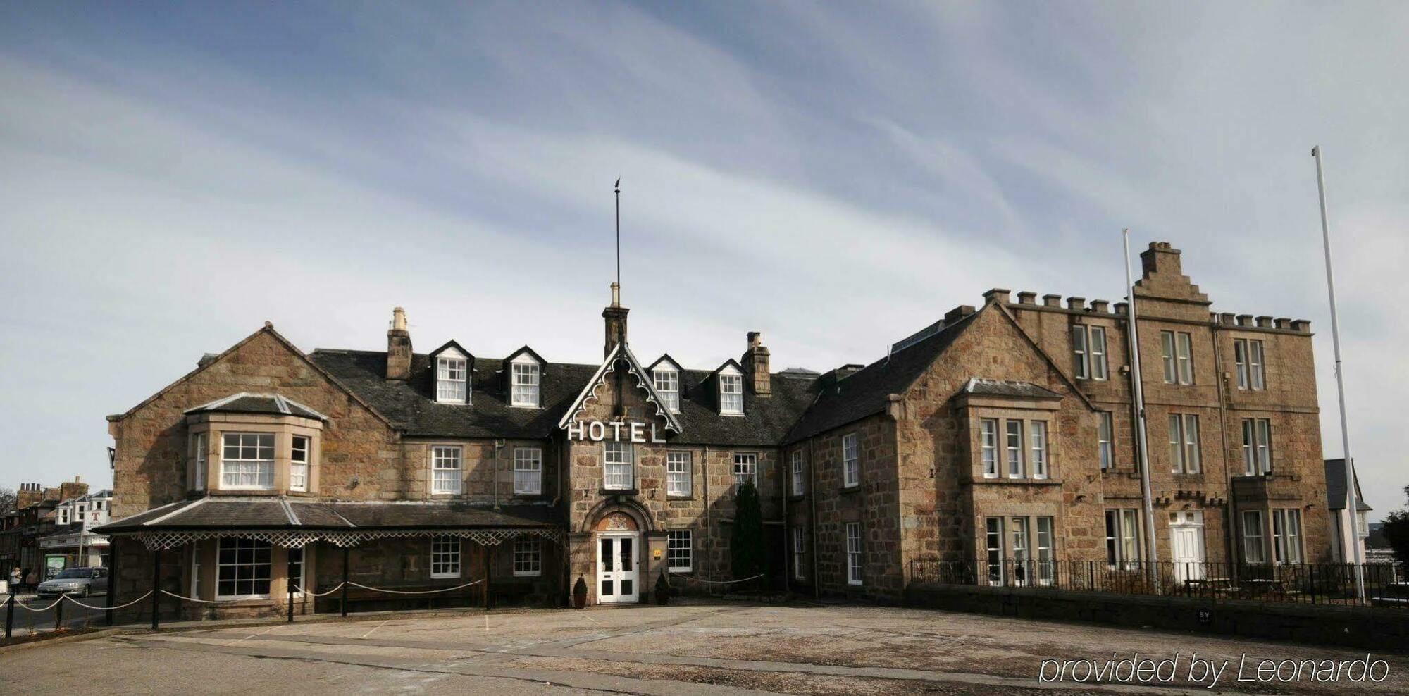 Huntly Arms Hotel Aboyne Extérieur photo